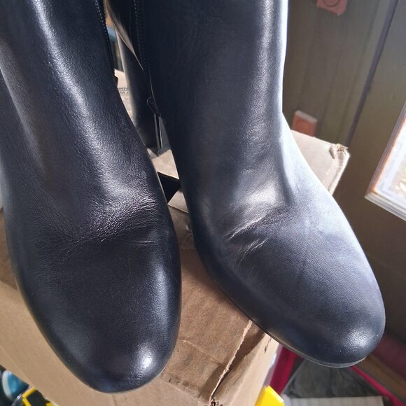 Black New Vince Camuto Bootie Siza 10M/40 - Picture 4 of 6
